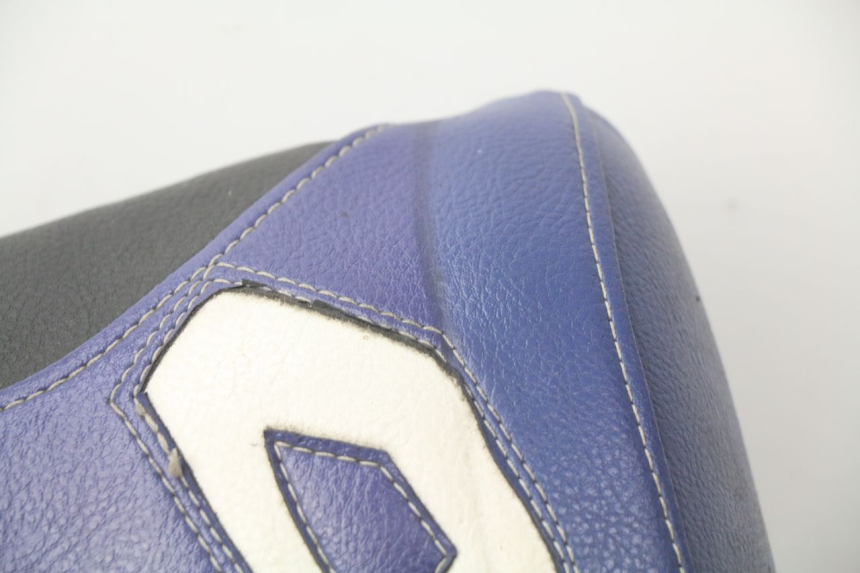 photo de SELLE ARRIERE HONDA CBR 919 RR FIREBLADE 900 (1998 - 1999) - Gros plan technique