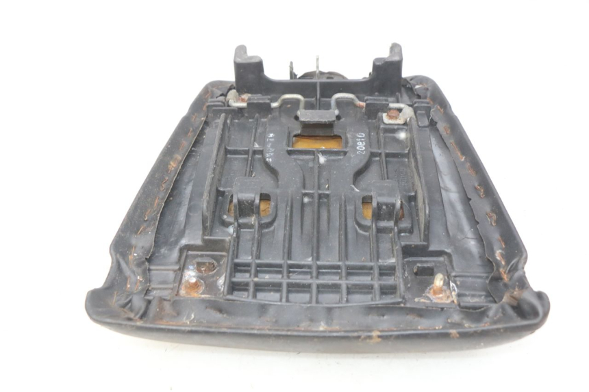 photo de SELLE ARRIERE HONDA CBR RR FIREBLADE 900 (1992 - 1994) - Marquages et références