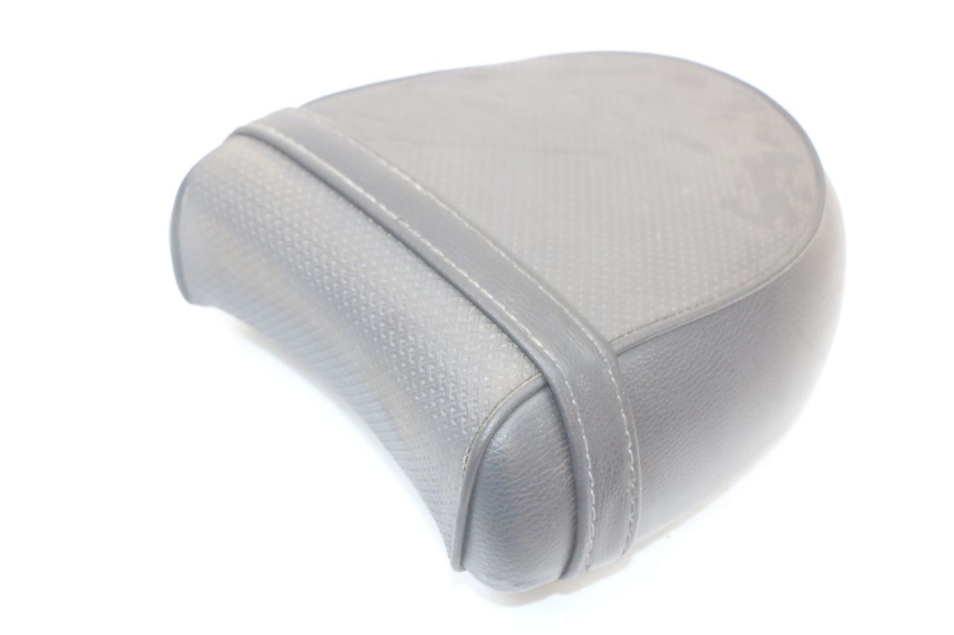 photo de SELLE ARRIERE APRILIA CLASSIC 125 (1995 - 2001) - Autre angle de vue