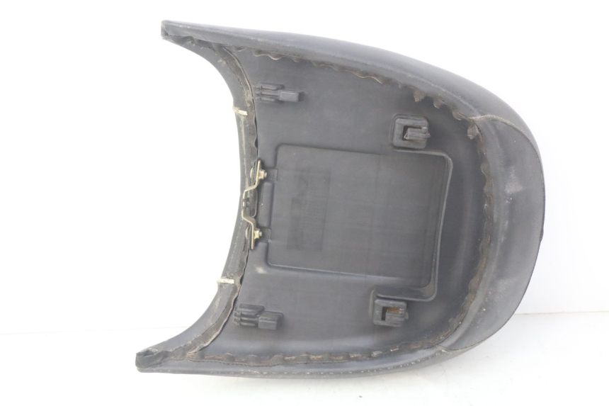 photo de SELLE ARRIERE PEUGEOT DJANGO 2T 50 (2014 - 2019) - Marquages et références