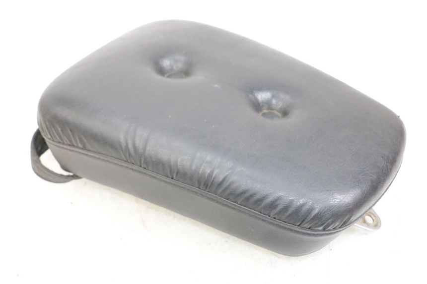 photo de SELLE ARRIERE SUZUKI GZ MARAUDER 125 (1998 - 2004) - Points de fixation