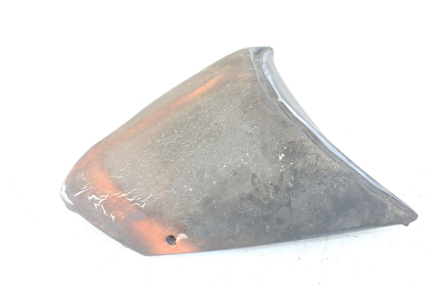 photo de SELLE ARRIERE PEUGEOT JET FORCE CARBU 50 (2003 - 2016) - Zoom état d’usage