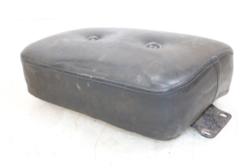 photo de SELLE ARRIERE JINLUN JL HIGHLANDER 125 (2007 - 2015) - Points de fixation