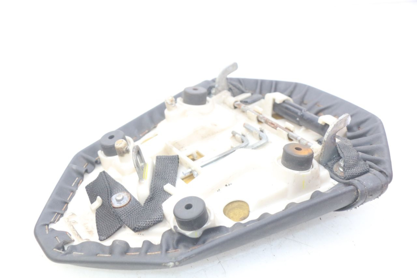 photo de SELLE ARRIERE YAMAHA MT-07 MT07 ABS 700 (2014 - 2017) - Zoom état d’usage