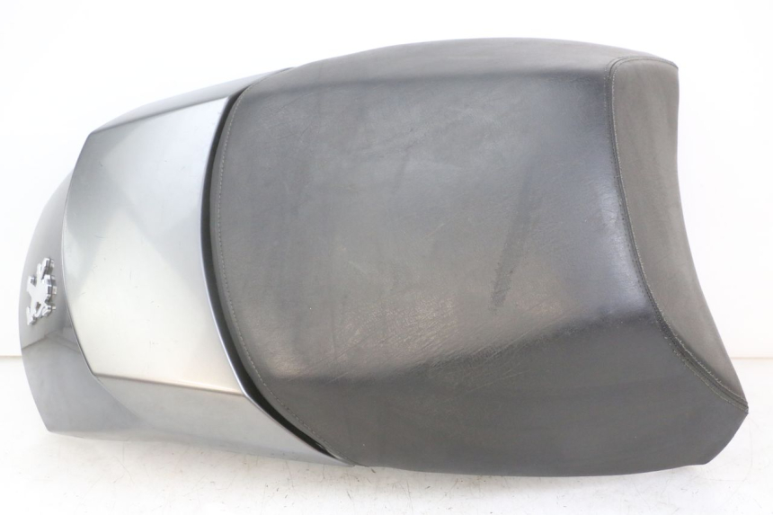 photo de SELLE ARRIERE PEUGEOT SATELIS 125 (2010 - 2012) - Vue principale