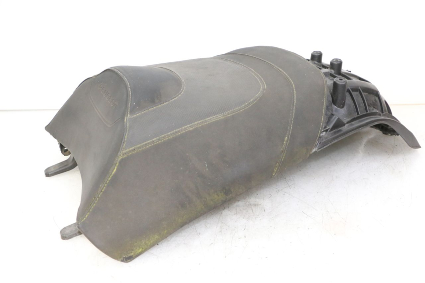 photo de SELLE ARRIERE PEUGEOT SATELIS 125 (2013 - 2018) - Focus structure