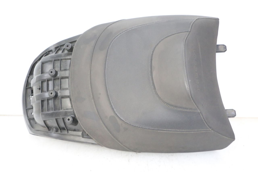 photo de SELLE ARRIERE PEUGEOT SATELIS 125 (2013 - 2018) - Vue principale