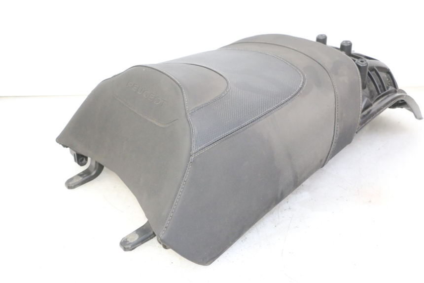 photo de SELLE ARRIERE PEUGEOT SATELIS 125 (2013 - 2018) - Vue produit