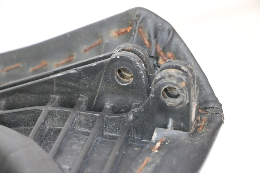 photo de SELLE ARRIERE PEUGEOT SATELIS COMPRESSOR K15 125 (2006 - 2009) - Zoom état d’usage