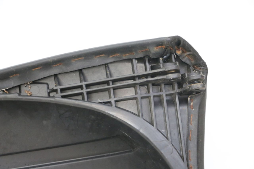 photo de SELLE ARRIERE PEUGEOT SATELIS COMPRESSOR K15 125 (2006 - 2009) - Vue d’ensemble