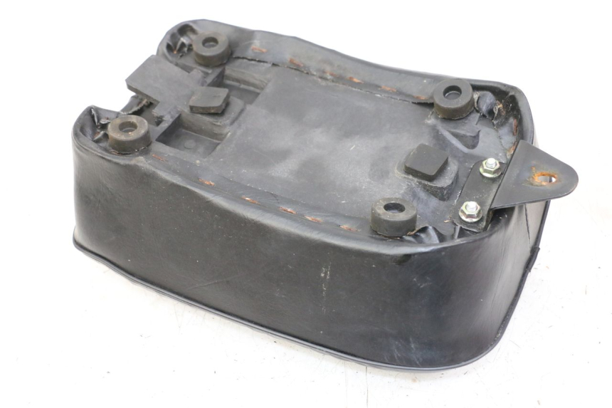 photo de SELLE ARRIERE REGAL RAPTOR RAXTER 2 125 (2007 - 2015) - Zoom état d’usage