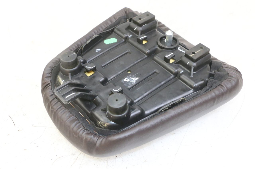 photo de SELLE ARRIERE ROYAL ENFIELD HYMALAYAN 410 (2016 - 2023) - Autre angle de vue