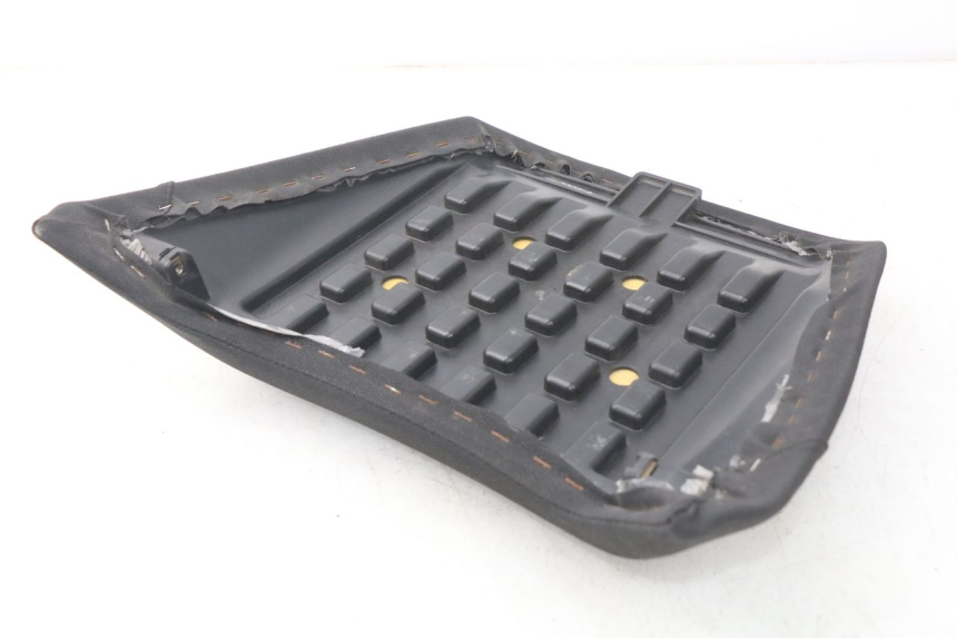 photo de SELLE ARRIERE DAELIM S2 FI 125 (2008 - 2017) - Gros plan technique