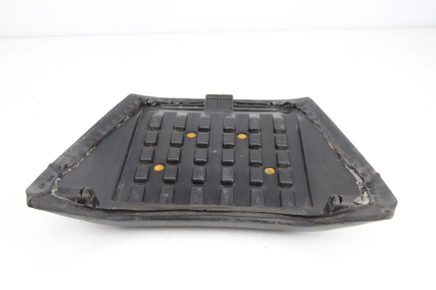 photo de SELLE ARRIERE DAELIM S2 125 (2006 - 2007) - Gros plan technique