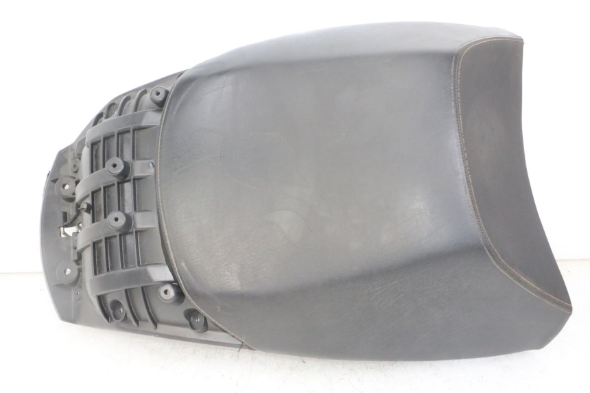 photo de SELLE ARRIERE PEUGEOT SATELIS COMPRESSOR K15 125 (2006 - 2009) - Vue principale