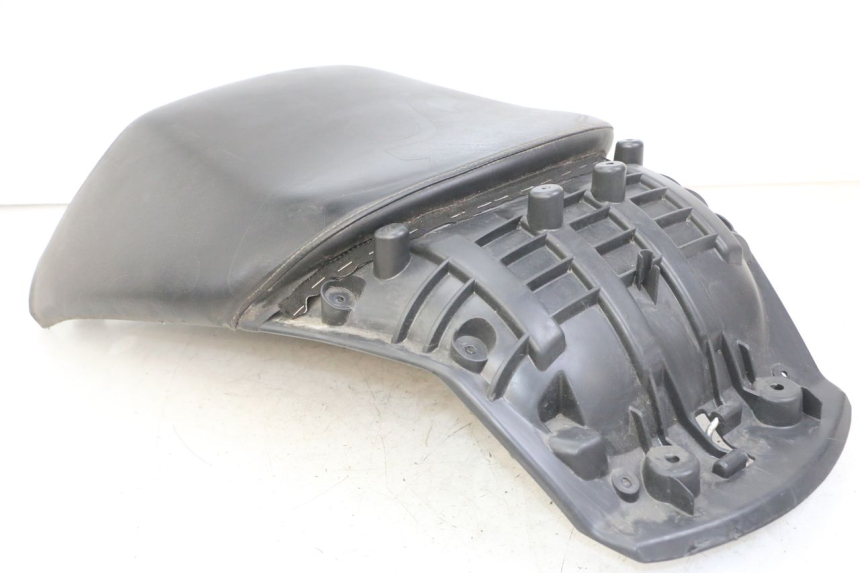 photo de SELLE ARRIERE PEUGEOT SATELIS COMPRESSOR K15 125 (2006 - 2009) - Zoom composants