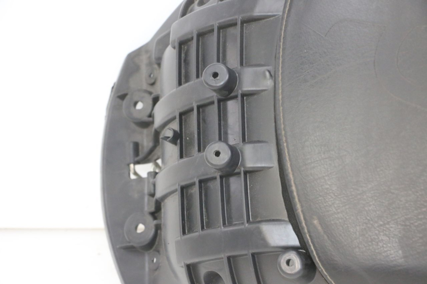 photo de SELLE ARRIERE PEUGEOT SATELIS COMPRESSOR K15 125 (2006 - 2009) - Focus structure