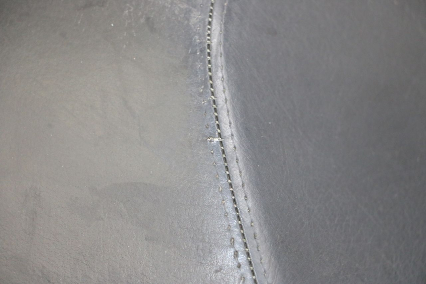 photo de SELLE ARRIERE PEUGEOT SATELIS 125 (2010 - 2012) - Vue d’ensemble