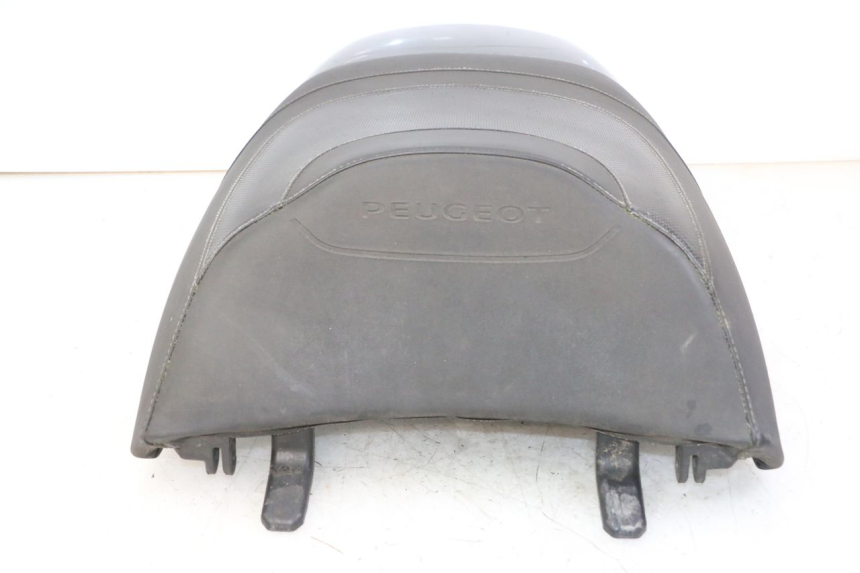 photo de SELLE ARRIERE PEUGEOT SATELIS 125 (2013 - 2018) - Vue d’ensemble