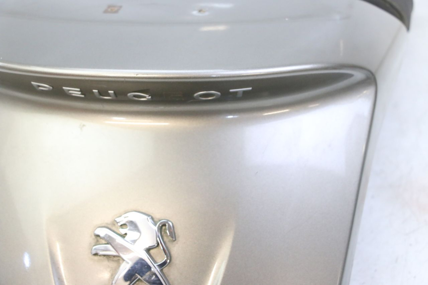 photo de SELLE ARRIERE PEUGEOT SATELIS 125 (2013 - 2018) - Marquages et références