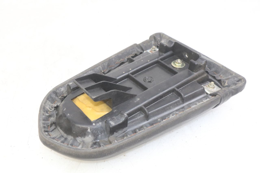 photo de SELLE ARRIERE DAELIM VJ ROADWIN FI 125 (2008 - 2017) - Zoom état d’usage