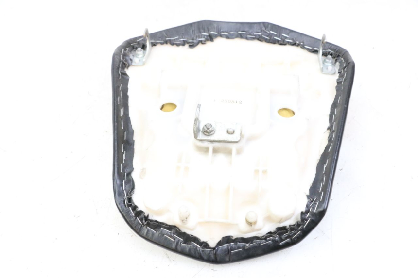 photo de SELLE ARRIERE YAMAHA FZ1 FAZER 1000 (2007 - 2009) - Autre angle de vue