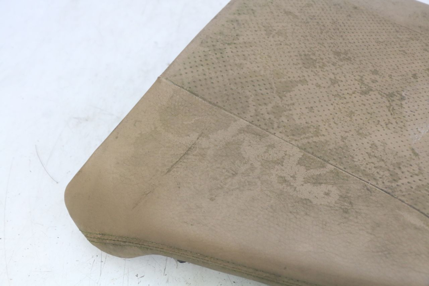 photo de SELLE ARRIERE YAMAHA YP MAJESTY 400 (2004 - 2008) - Zoom état d’usage