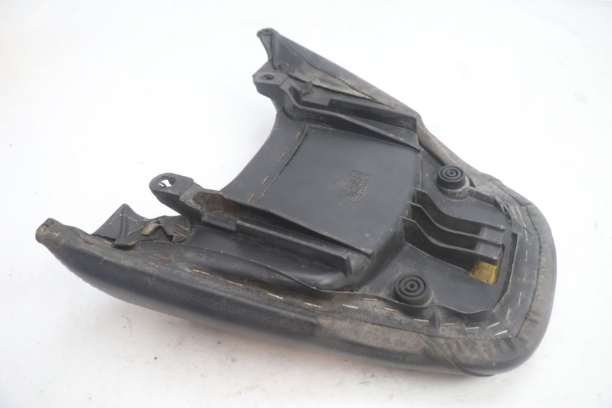 photo de SELLE ARRIERE YAMAHA YP MAJESTY 125 (2002 - 2006) - Vue d’ensemble