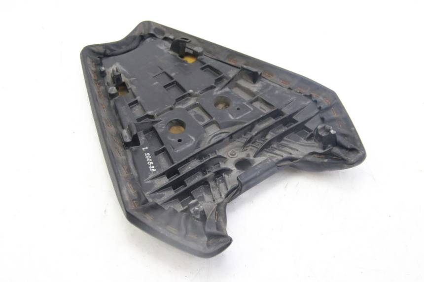 photo de SELLE ARRIERE KAWASAKI Z ABS 1000 (2014 - 2020) - Gros plan technique