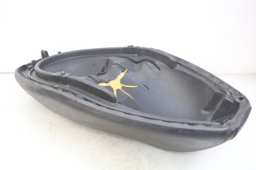 photo de SELLE APRILIA ATLANTIC 125 (2003 - 2009) - Détails caractéristiques