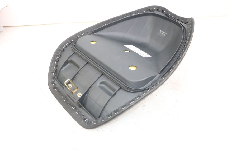 photo de SELLE AVANT DAELIM A-FOUR 2T 50 (2005 - 2012) - Points de fixation