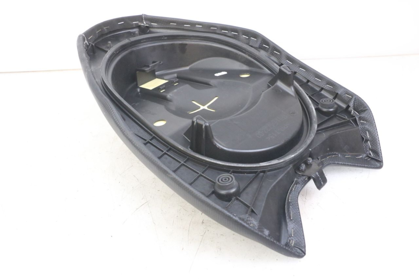 photo de SELLE AVANT YAMAHA AEROX 2T 50 (2013 - 2017) - Détail de la pièce