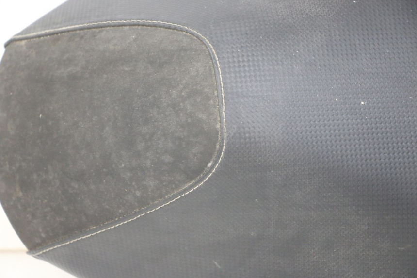 photo de SELLE AVANT YAMAHA AEROX 2T 50 (2013 - 2017) - Zoom composants