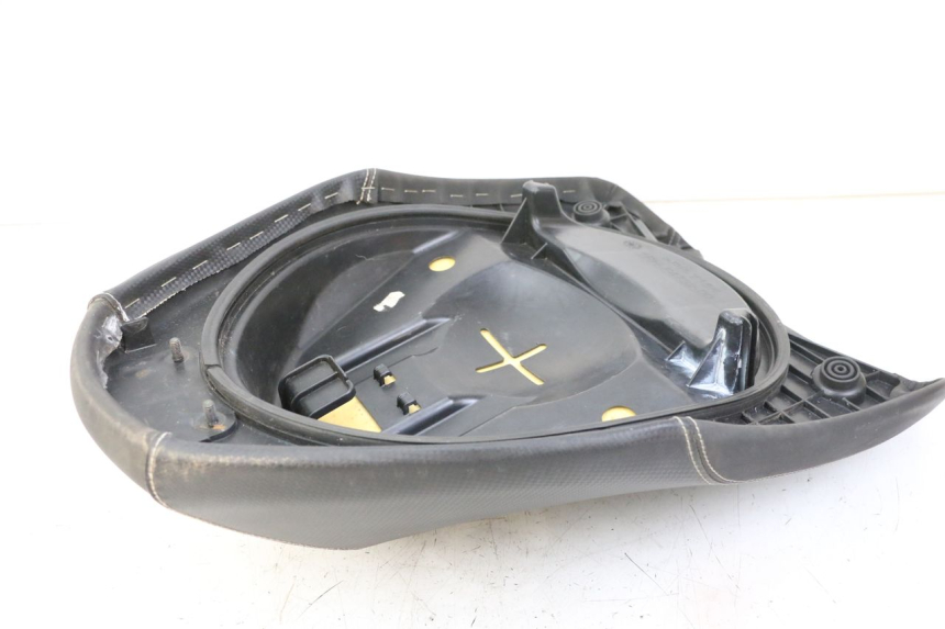 photo de SELLE AVANT YAMAHA AEROX NAKED 2T 50 (2013 - 2017) - Zoom état d’usage