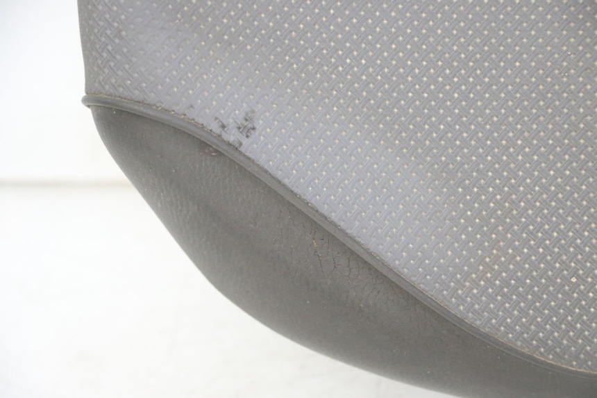 photo de SELLE AVANT APRILIA CLASSIC 125 (1995 - 2001) - Inspection visuelle