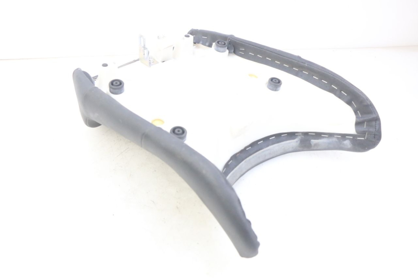 photo de SELLE AVANT YAMAHA FJR ABS 1300 (2006 - 2012) - Autre angle de vue