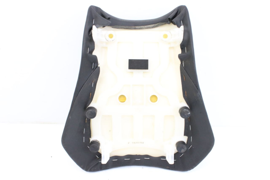 photo de SELLE AVANT SUZUKI GSX-R GSXR 750 (2011 - 2016) - Gros plan technique