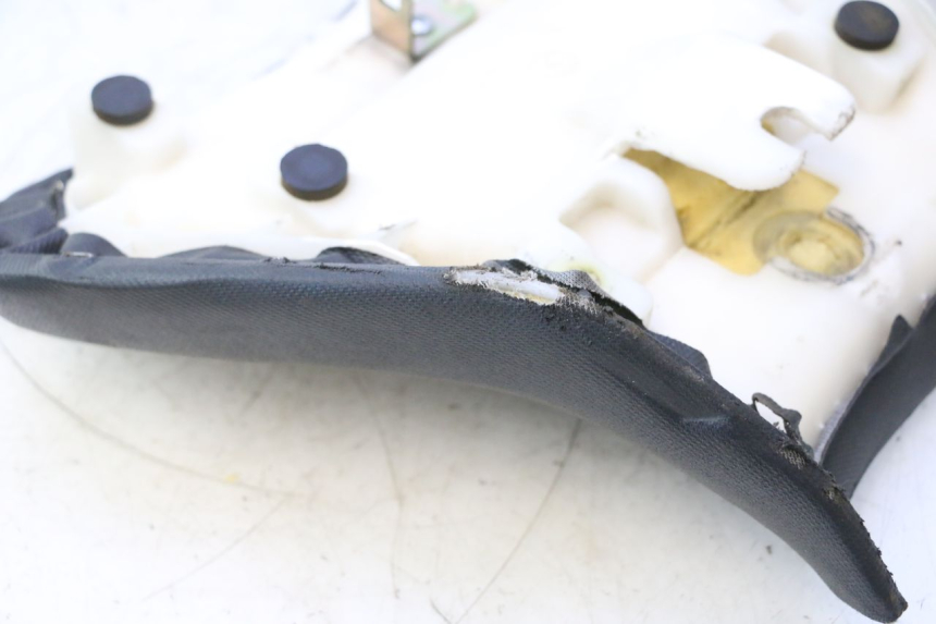 photo de SELLE AVANT YAMASAKI ROADSTER 50 (2013 - 2018) - Points de fixation