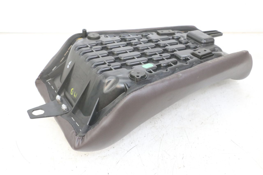 photo de SELLE AVANT ROYAL ENFIELD HYMALAYAN 410 (2016 - 2023) - Autre angle de vue