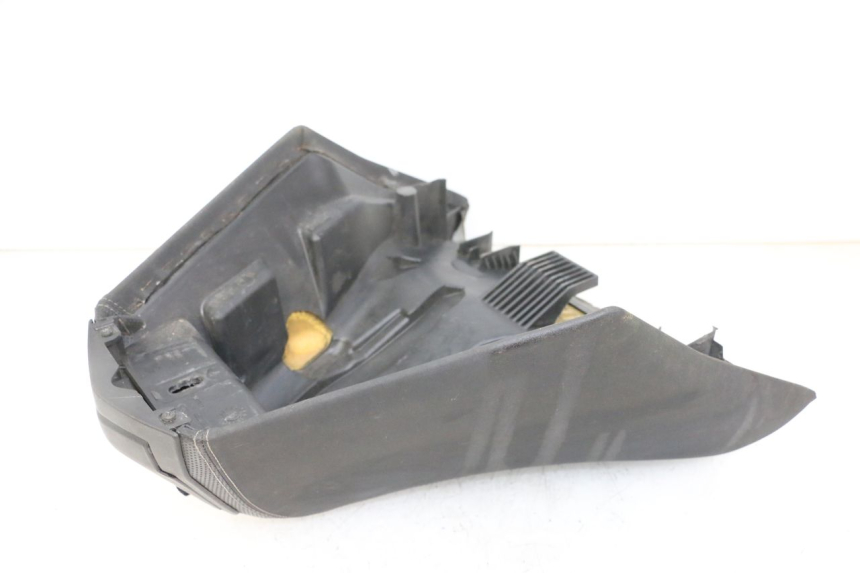 photo de SELLE AVANT PEUGEOT SATELIS 125 (2013 - 2018) - Vue d’ensemble