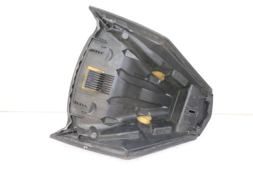 photo de SELLE AVANT PEUGEOT SATELIS 125 (2013 - 2018) - État de surface