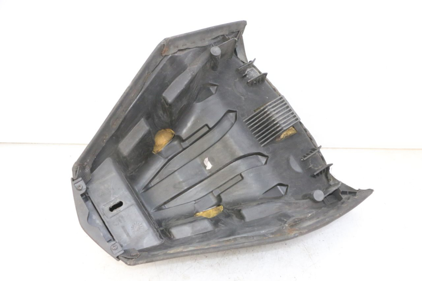 photo de SELLE AVANT PEUGEOT SATELIS 125 (2013 - 2018) - Zoom état d’usage