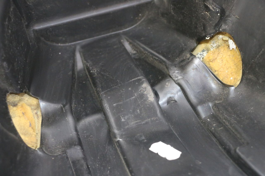 photo de SELLE AVANT PEUGEOT SATELIS 125 (2013 - 2018) - Zoom état d’usage