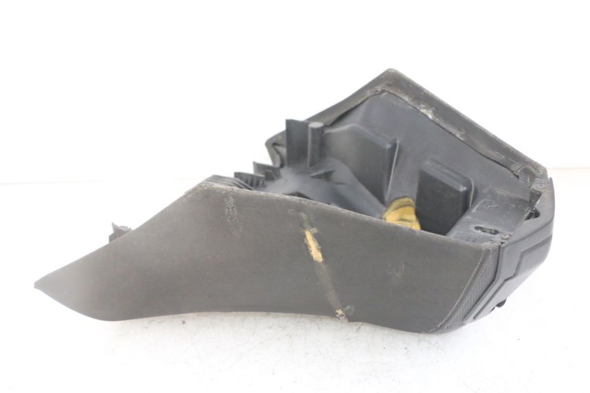 photo de SELLE AVANT PEUGEOT SATELIS 125 (2013 - 2018) - Autre angle de vue