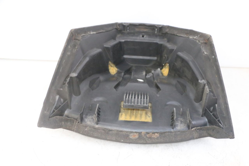 photo de SELLE AVANT PEUGEOT SATELIS 125 (2013 - 2018) - Points de fixation