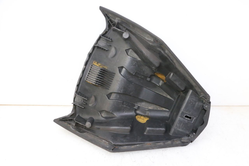 photo de SELLE AVANT PEUGEOT SATELIS 125 (2010 - 2012) - Points de fixation