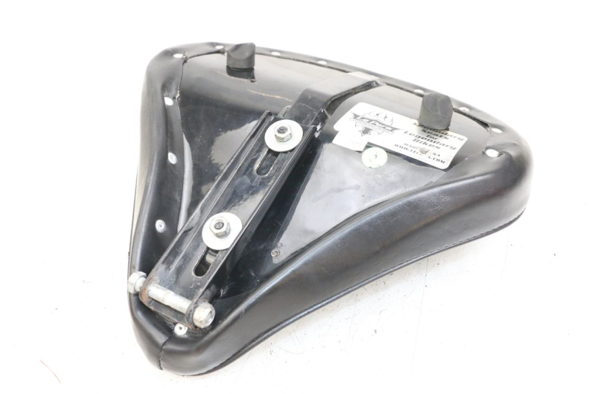 photo de SELLE AVANT HARLEY DAVIDSON SPORTSTER XL CUSTOM 1200 (2003 - 2004) - Zoom état d’usage