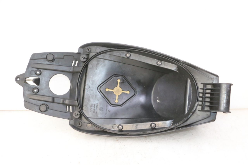 photo de SELLE AVANT APRILIA SR R 2T LC 50 (2018 - 2021) - Points de fixation