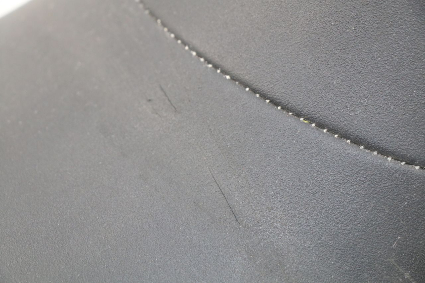 photo de SELLE AVANT YAMAHA TDM ABS 900 (2002 - 2014) - Détail de la pièce