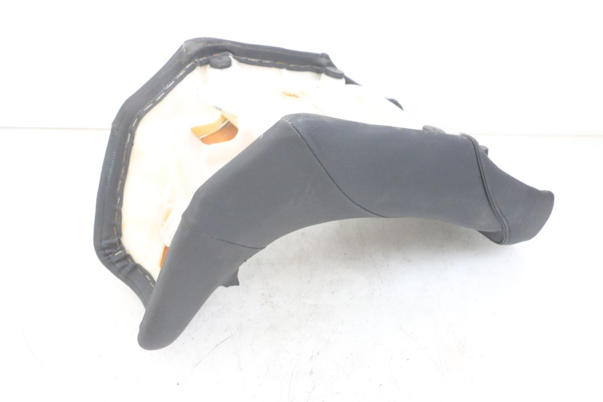 photo de SELLE AVANT YAMAHA TDM ABS 900 (2002 - 2014) - Détail de la pièce